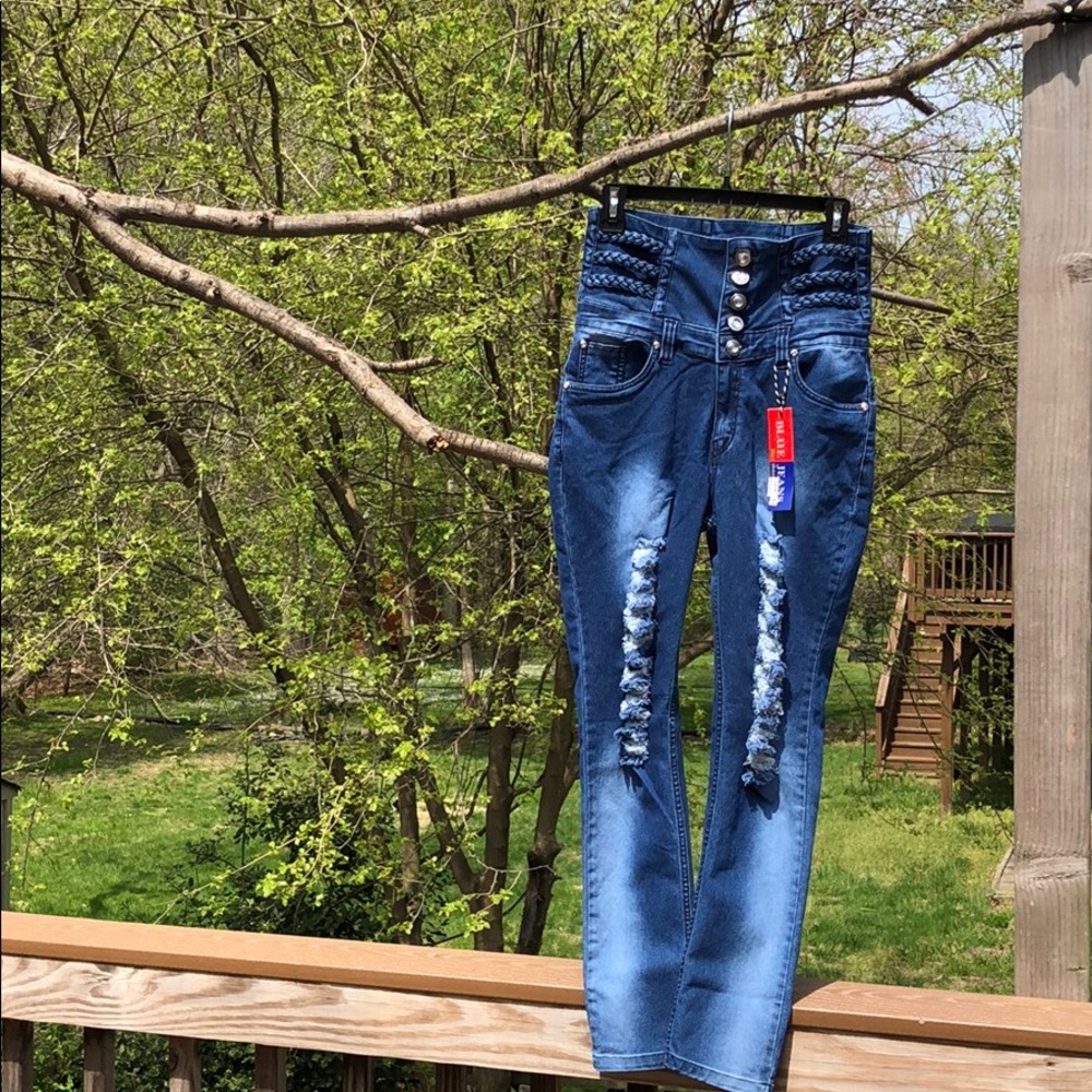 Pretty high blue jeans